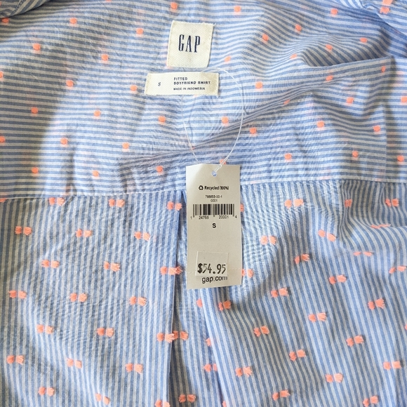 NWT Gap Boyfriend Button Down | Blue | Small - Picture 3 of 5
